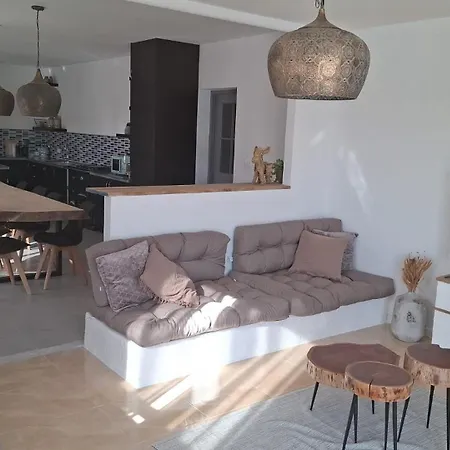 Casa Laguna